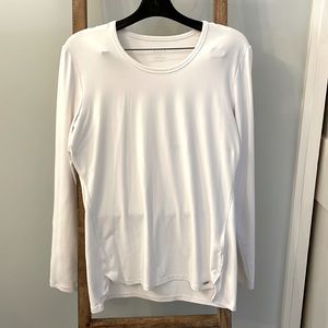 Long sleeve scrub undershirt